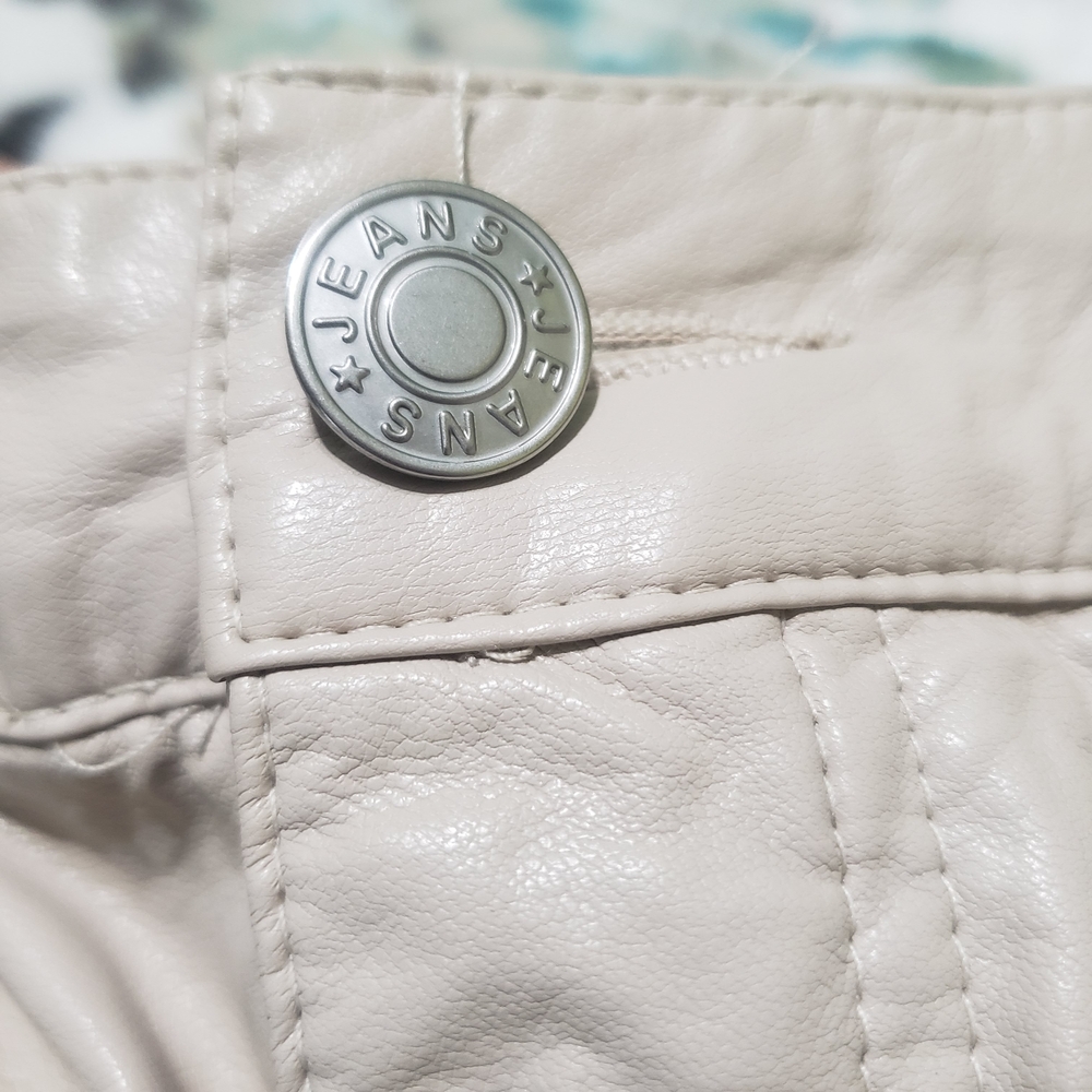 Entro Faux Leather Wide Leg Cargo Pants Beige Cream Size M - Picture 7 of 12